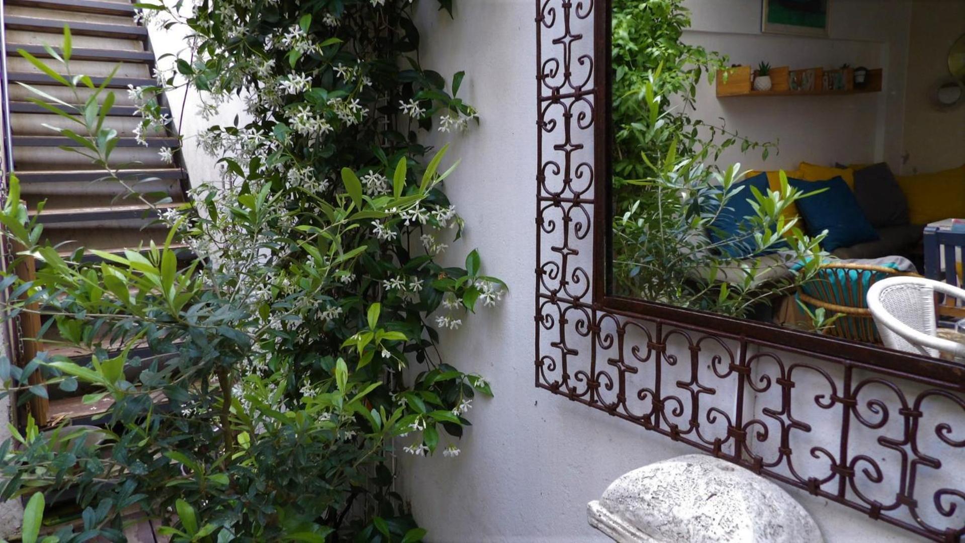Bed and Breakfast Le Petit Patio Aigues-Mortes Zewnętrze zdjęcie